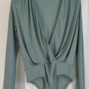 Elegant Green Long Sleeve Bodysuit